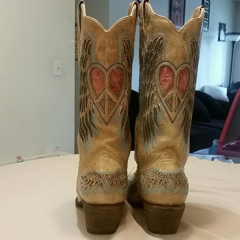 Corral Boots - Picture 4 of 5